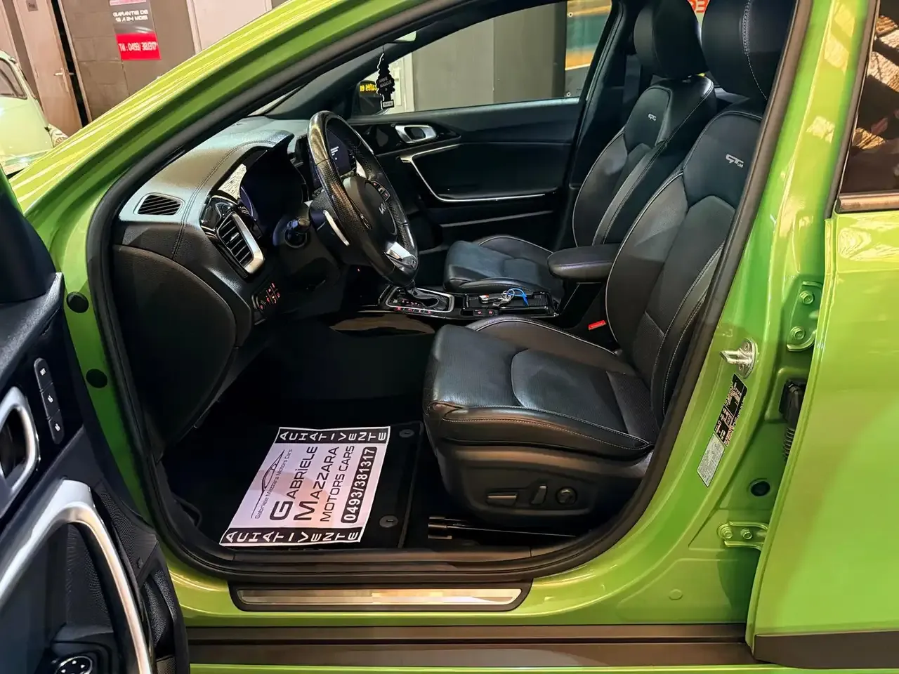 Kia XCeed - 16