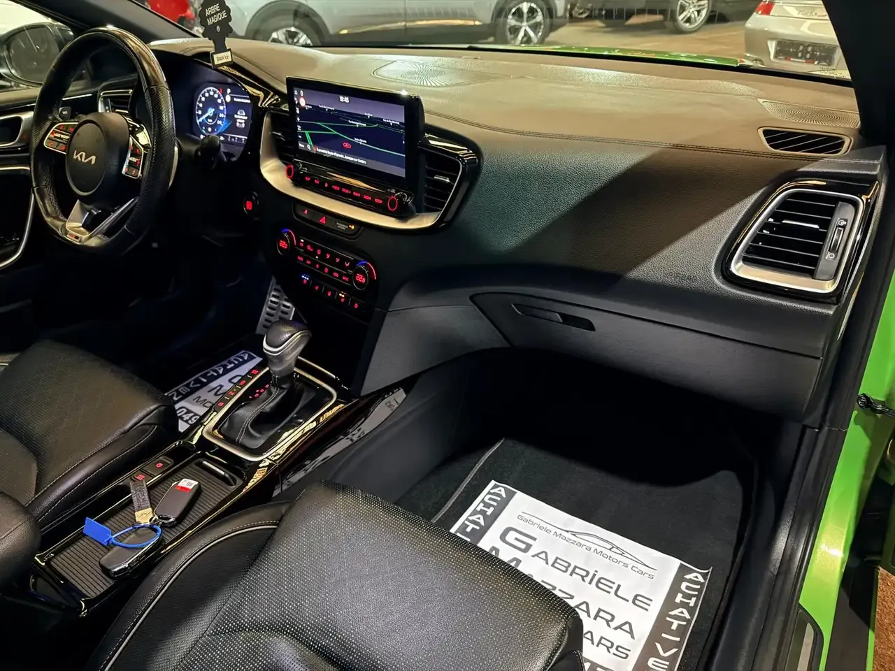 Kia XCeed - 30