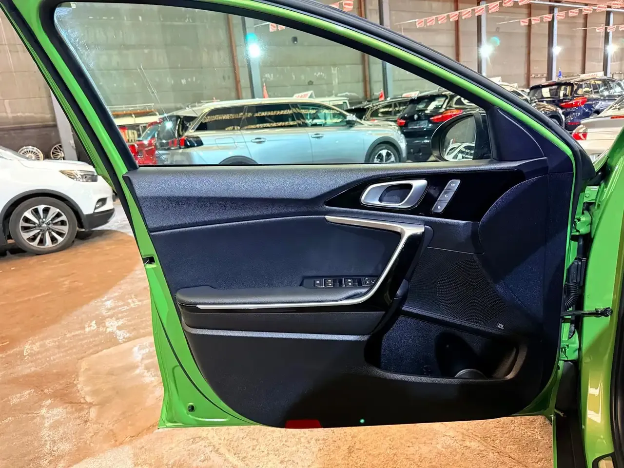 Kia XCeed - 38