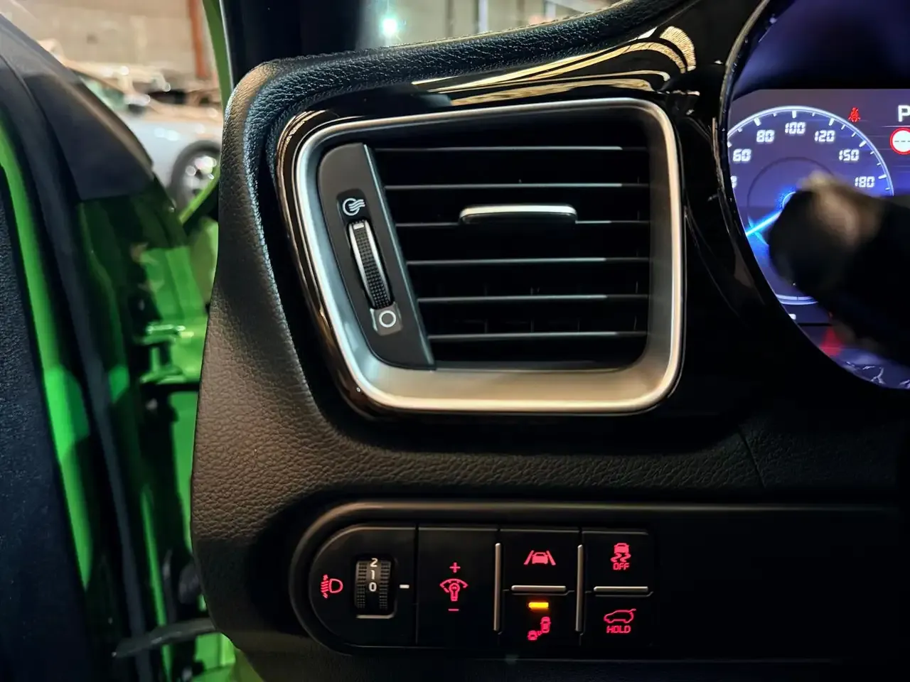 Kia XCeed - 42
