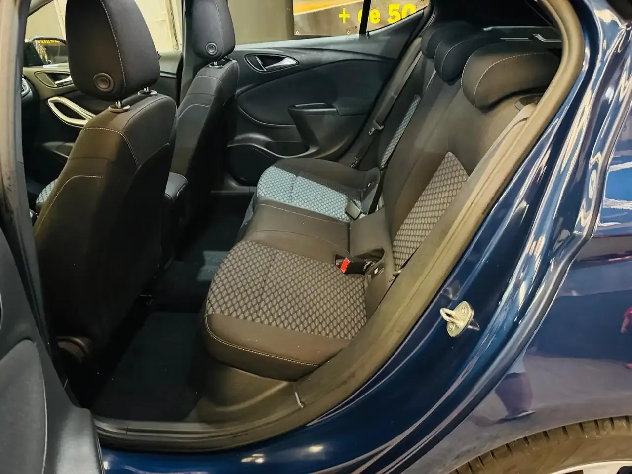 Opel Astra - 10