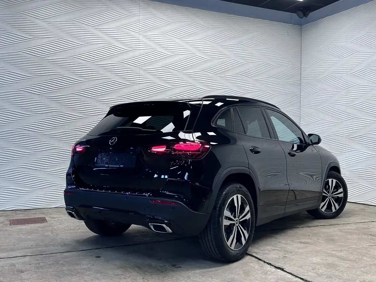 Mercedes-Benz GLA 180 - 11