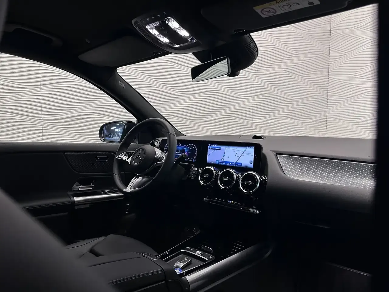 Mercedes-Benz GLA 180 - 16