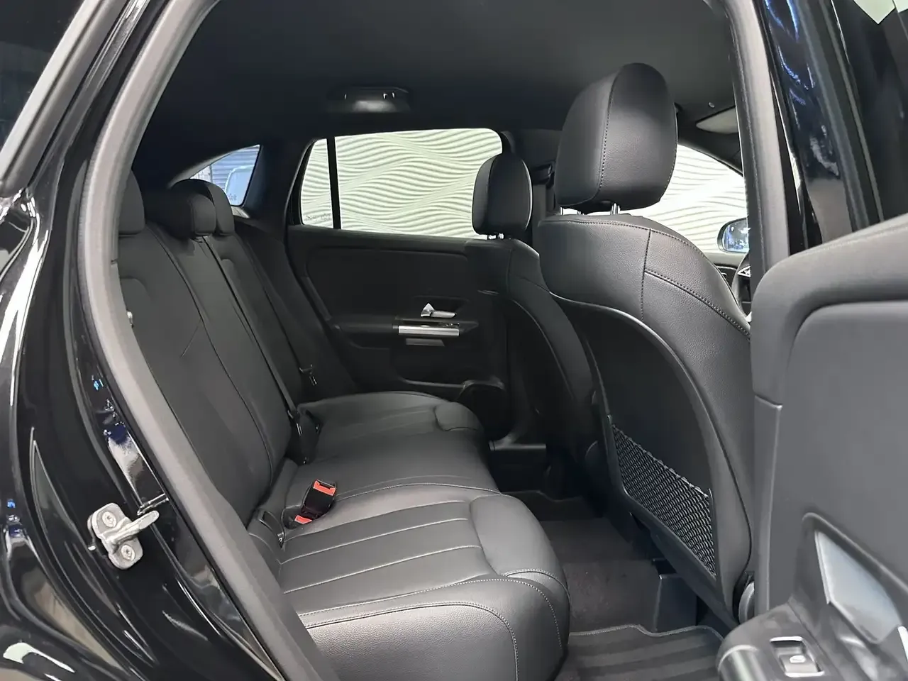 Mercedes-Benz GLA 180 - 28