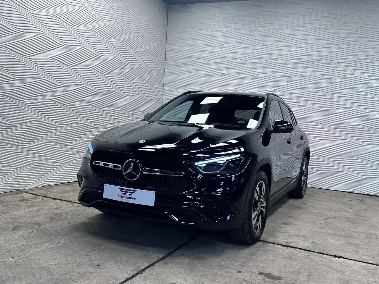 Mercedes-Benz GLA 180 - 4