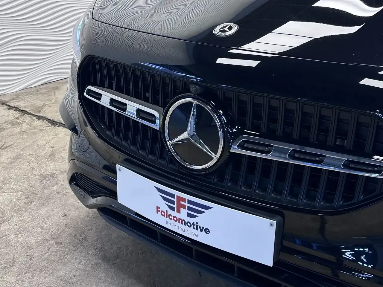 Mercedes-Benz GLA 180 - 6