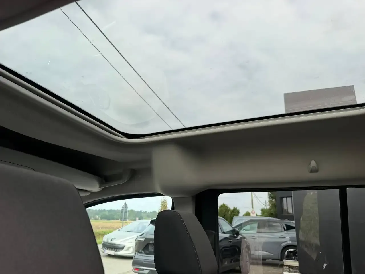Ford Tourneo Connect - 15