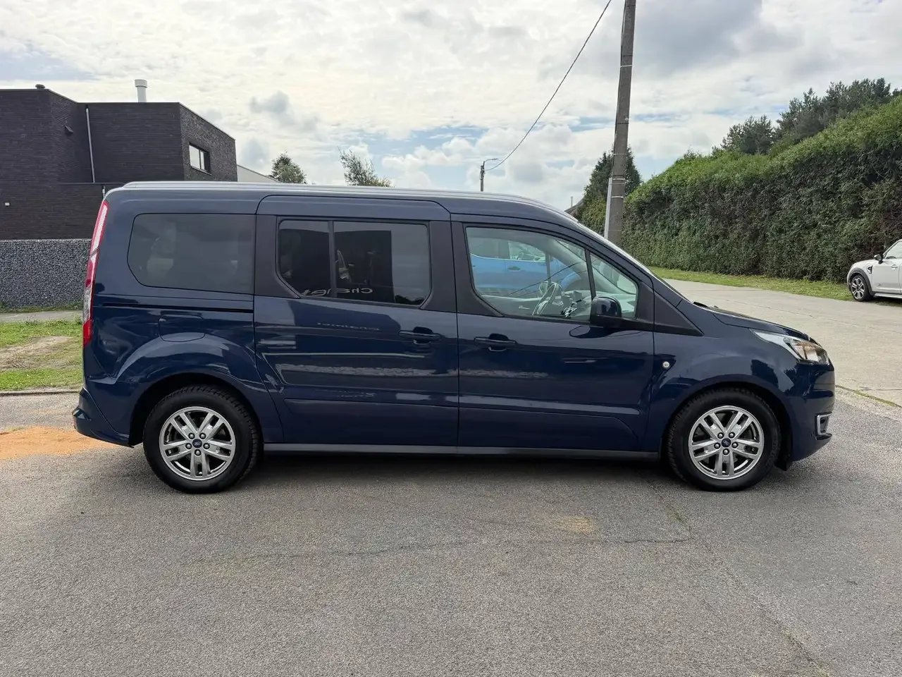 Ford Tourneo Connect - 4