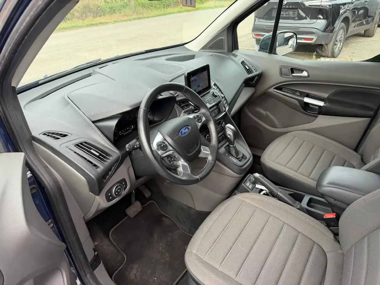 Ford Tourneo Connect - 9
