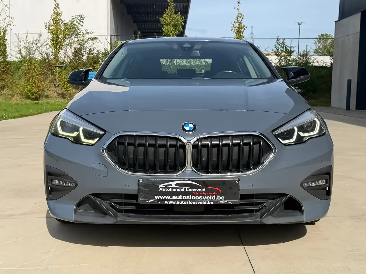 BMW 218 - 2