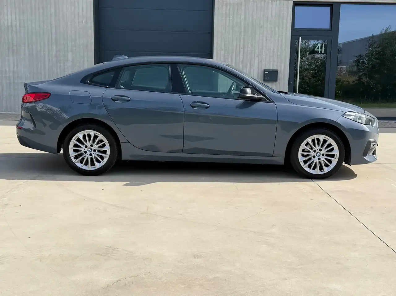 BMW 218 - 21