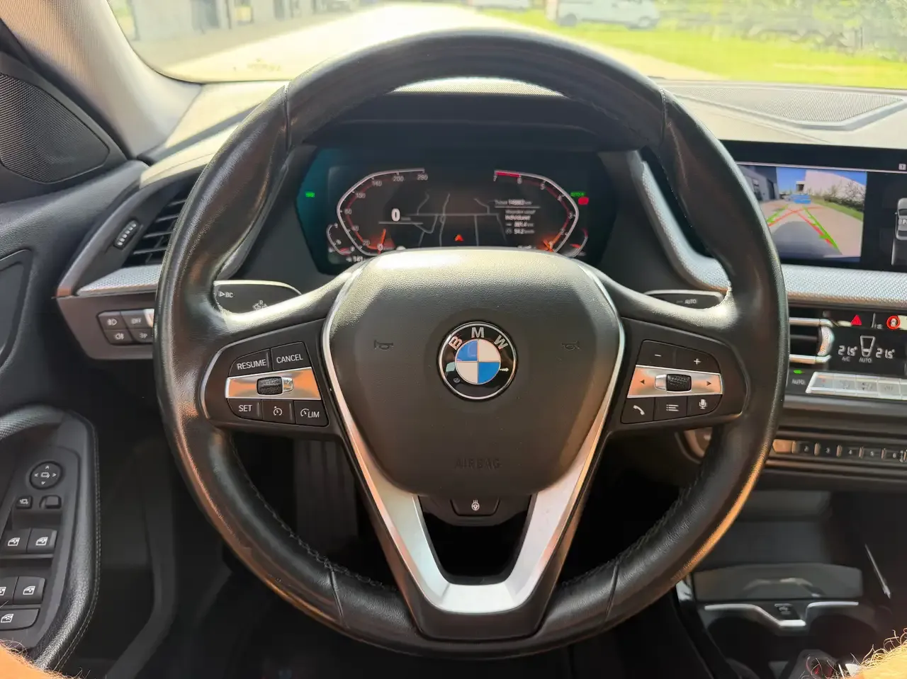 BMW 218 - 8
