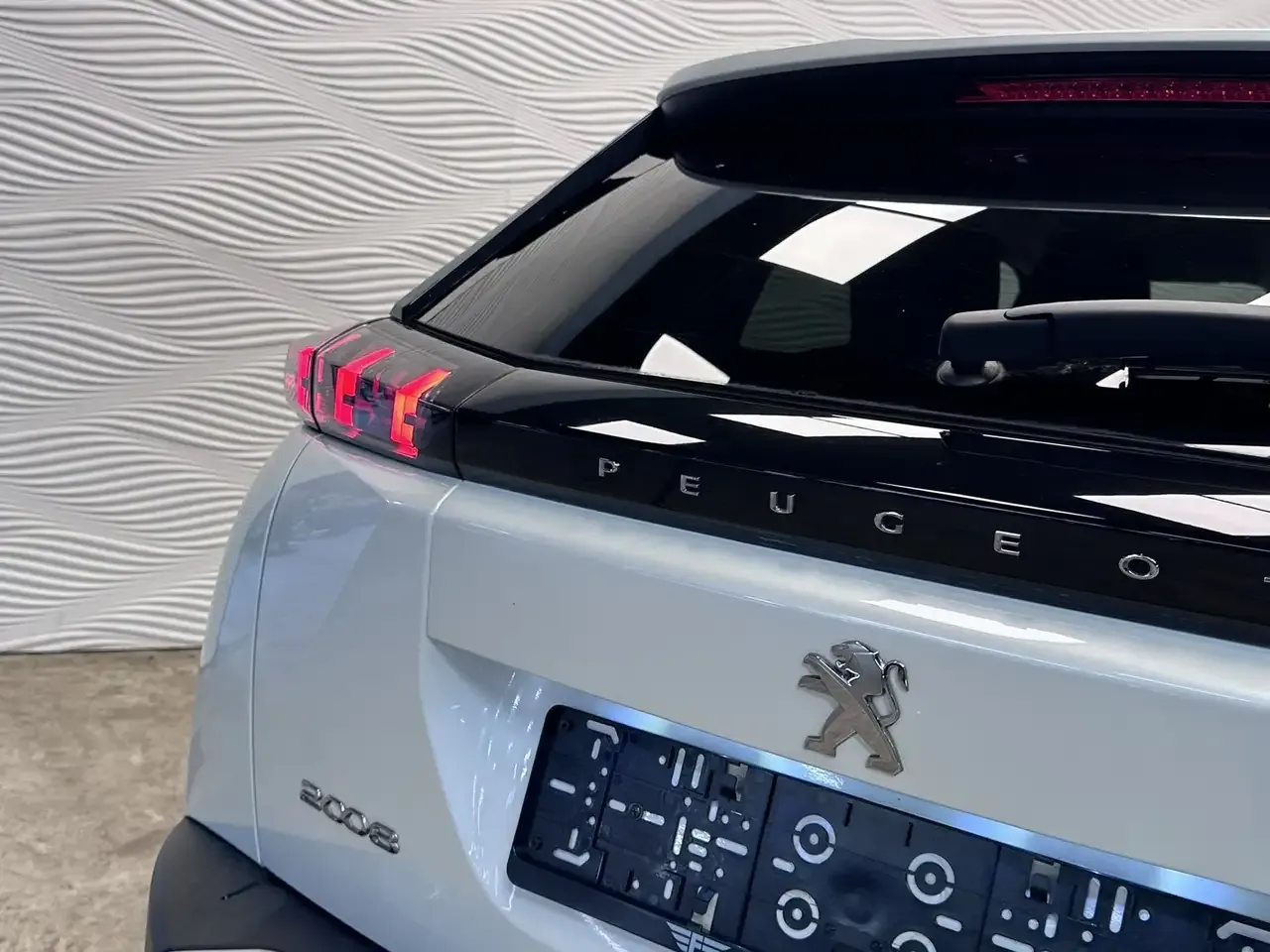 Peugeot 2008 - 13