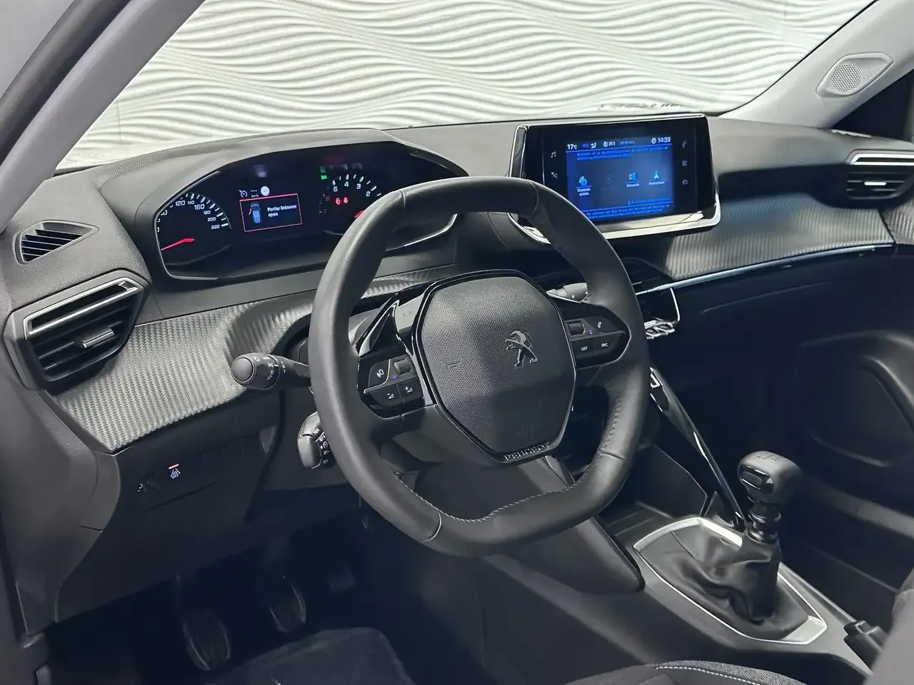 Peugeot 2008 - 15