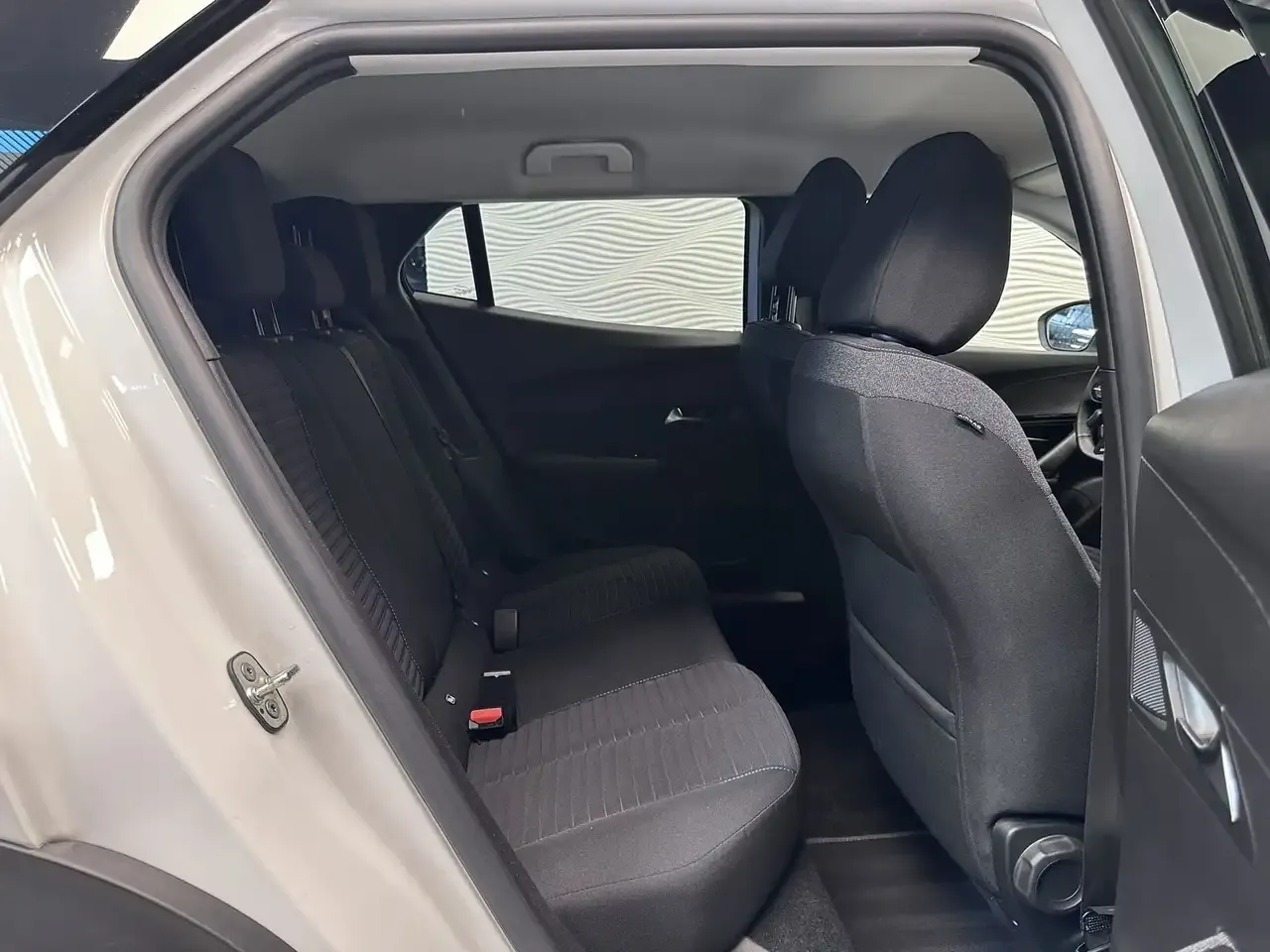 Peugeot 2008 - 25