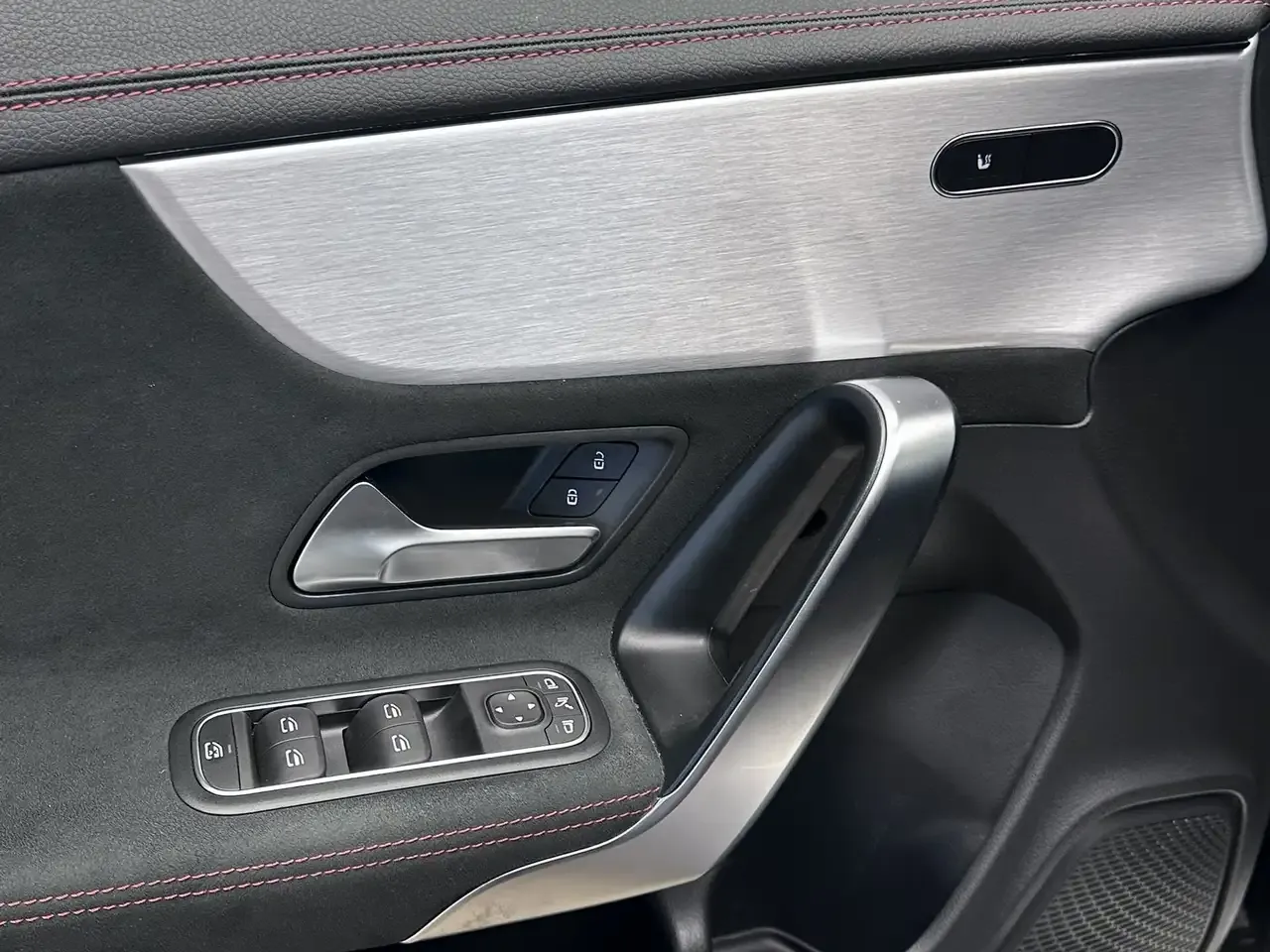 Mercedes-Benz CLA 200 - 16