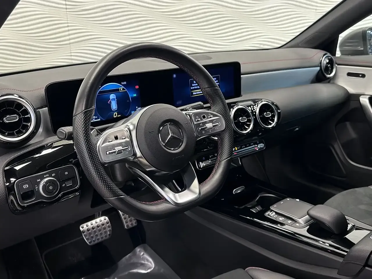 Mercedes-Benz CLA 200 - 17