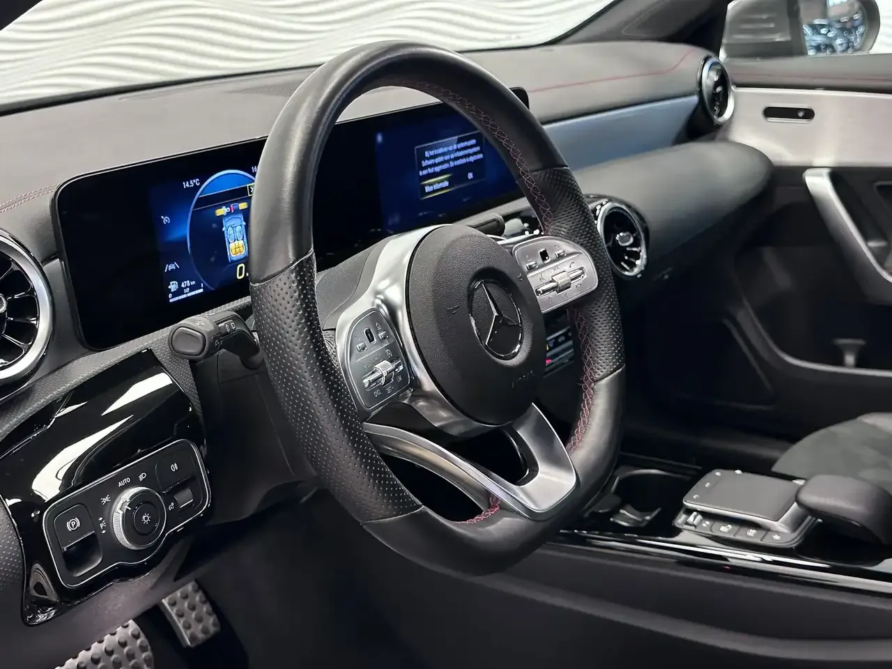 Mercedes-Benz CLA 200 - 18