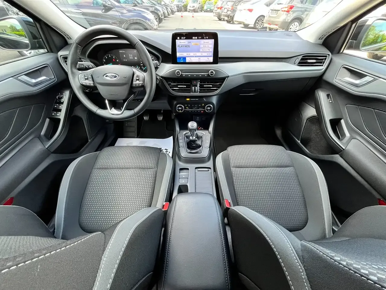 Ford Focus - 12