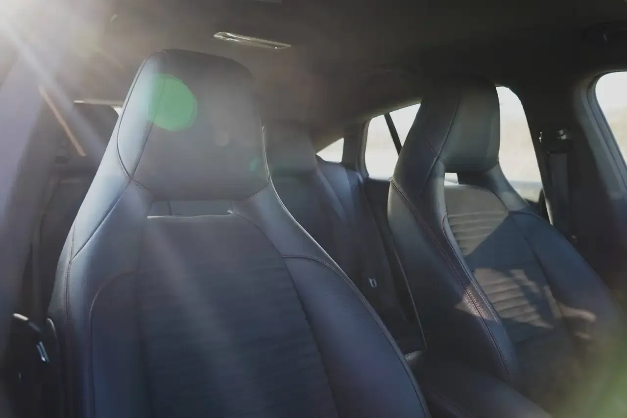 Mercedes-Benz CLA 200 - 33
