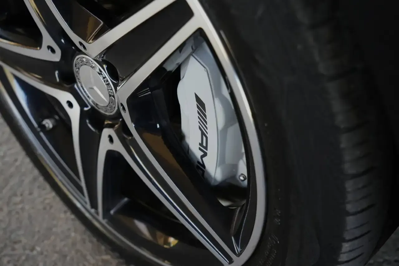 Mercedes-Benz C 43 AMG - 9