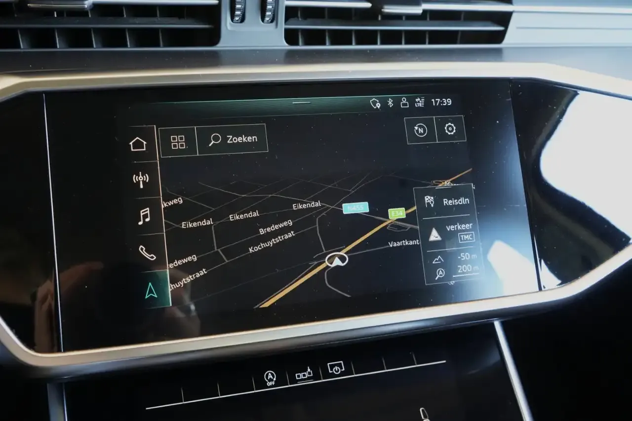 Audi A6 - 30