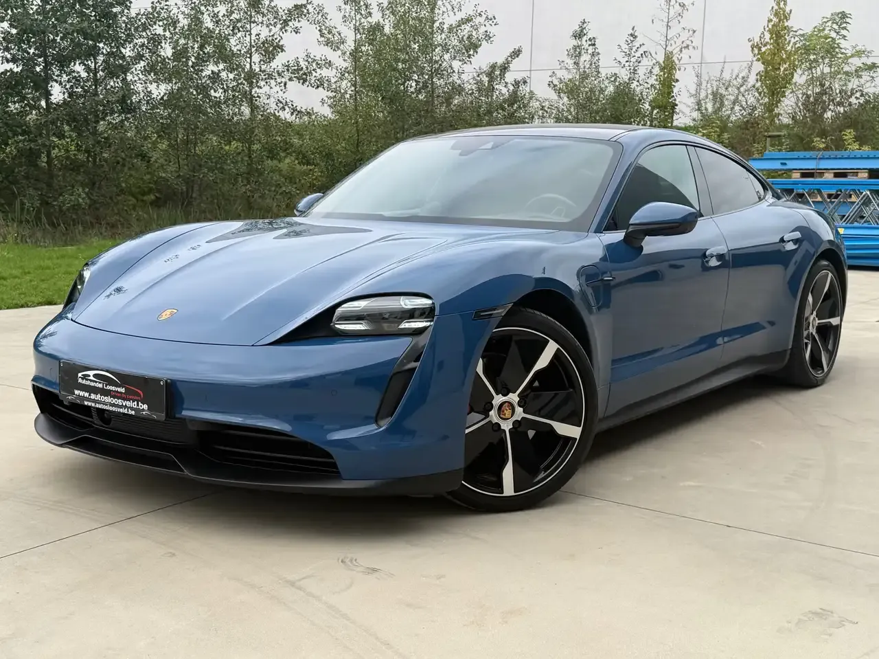 Porsche Taycan - 3