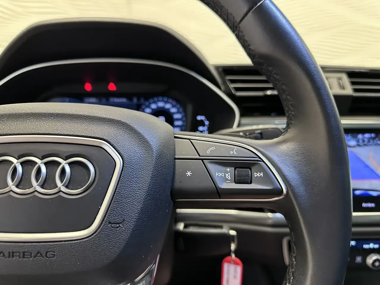 Audi Q3 - 23