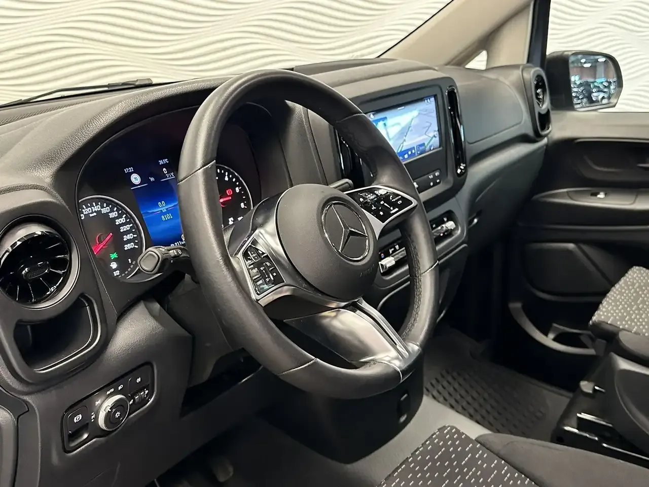 Mercedes-Benz Vito - 25