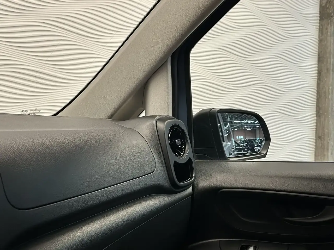 Mercedes-Benz Vito - 34