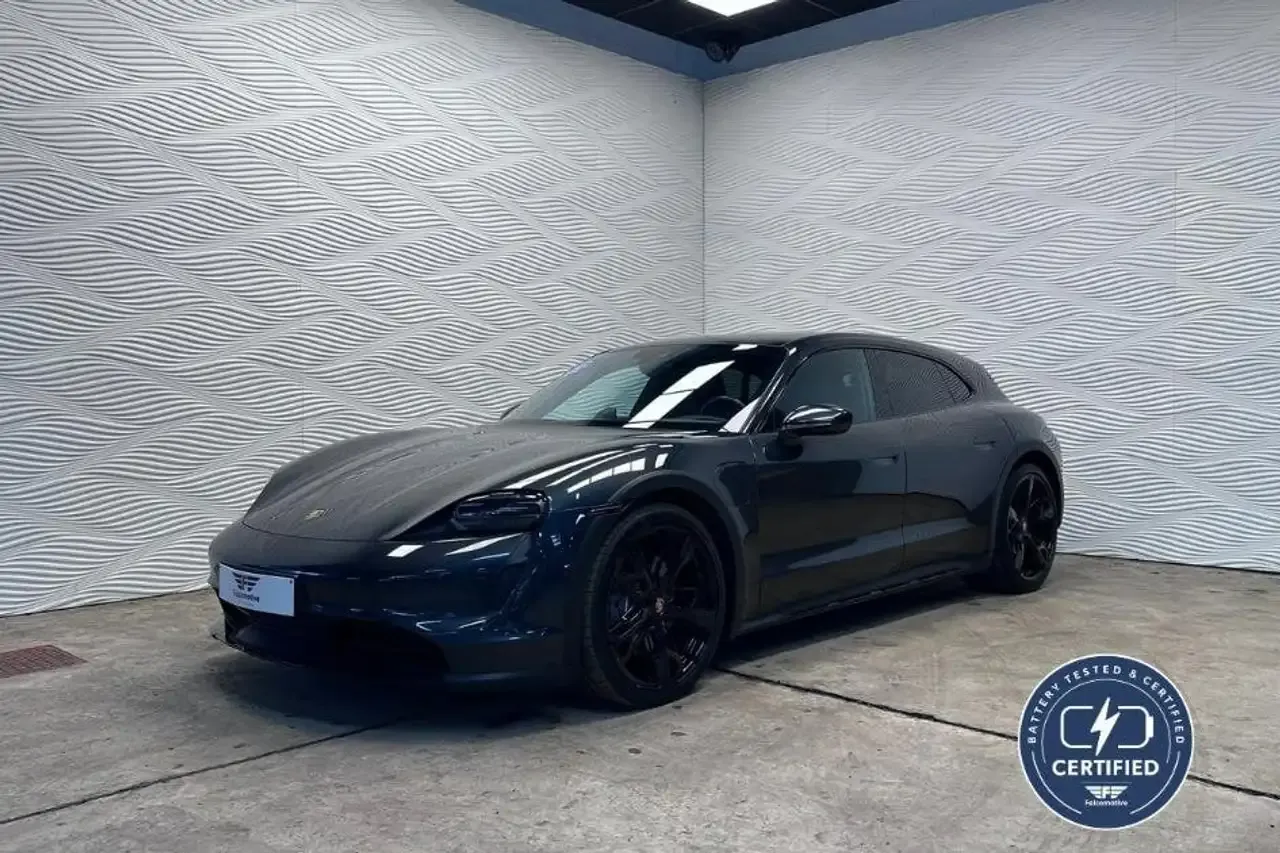 Porsche Taycan - 1