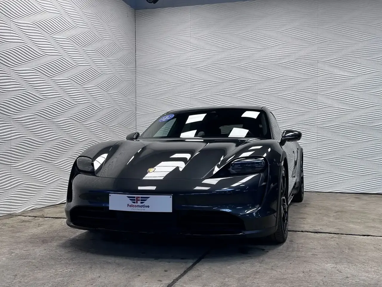 Porsche Taycan - 4