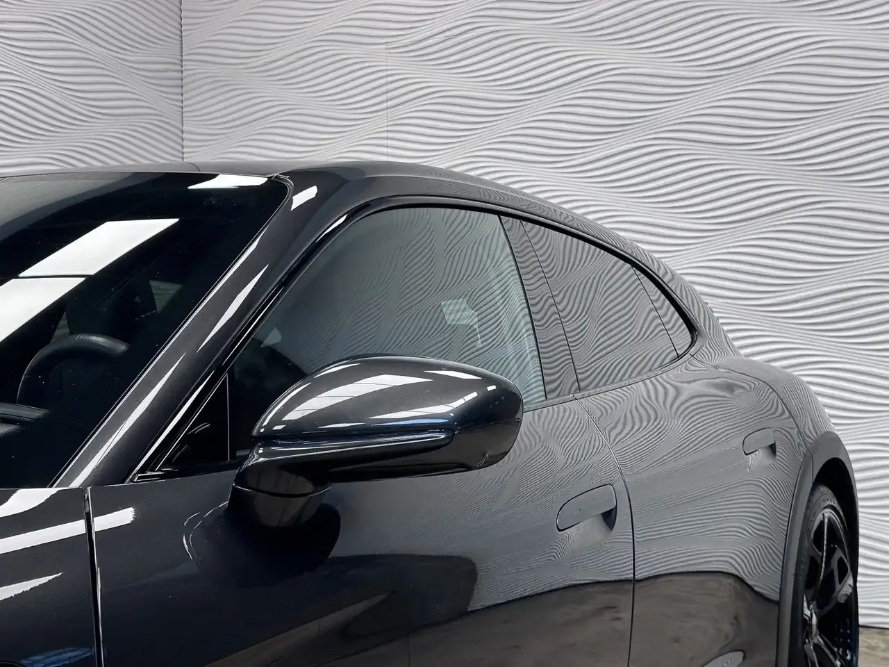 Porsche Taycan - 6