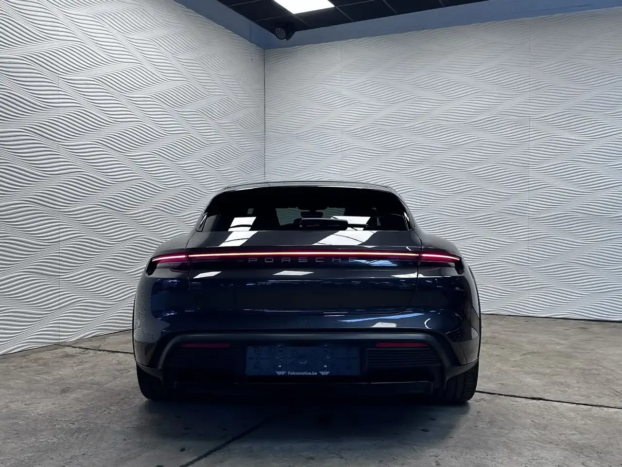 Porsche Taycan - 7