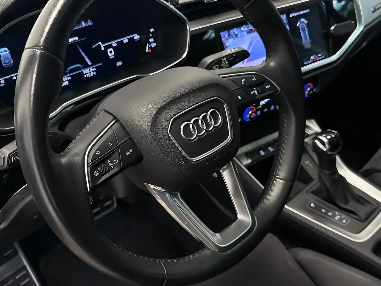 Audi Q3 - 21
