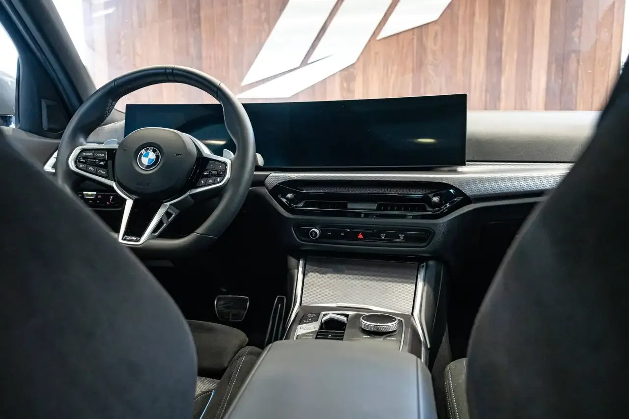 BMW 320 - 13