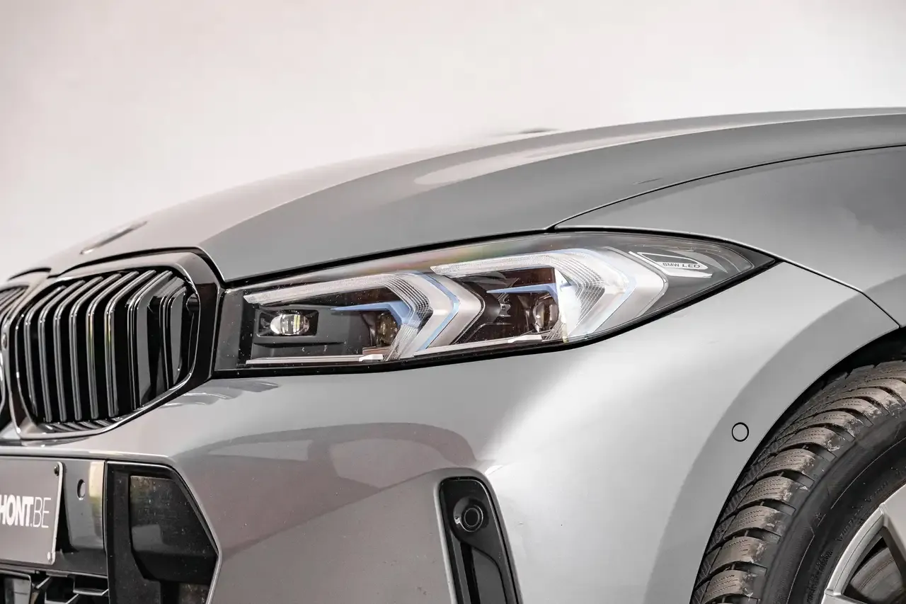 BMW 320 - 24