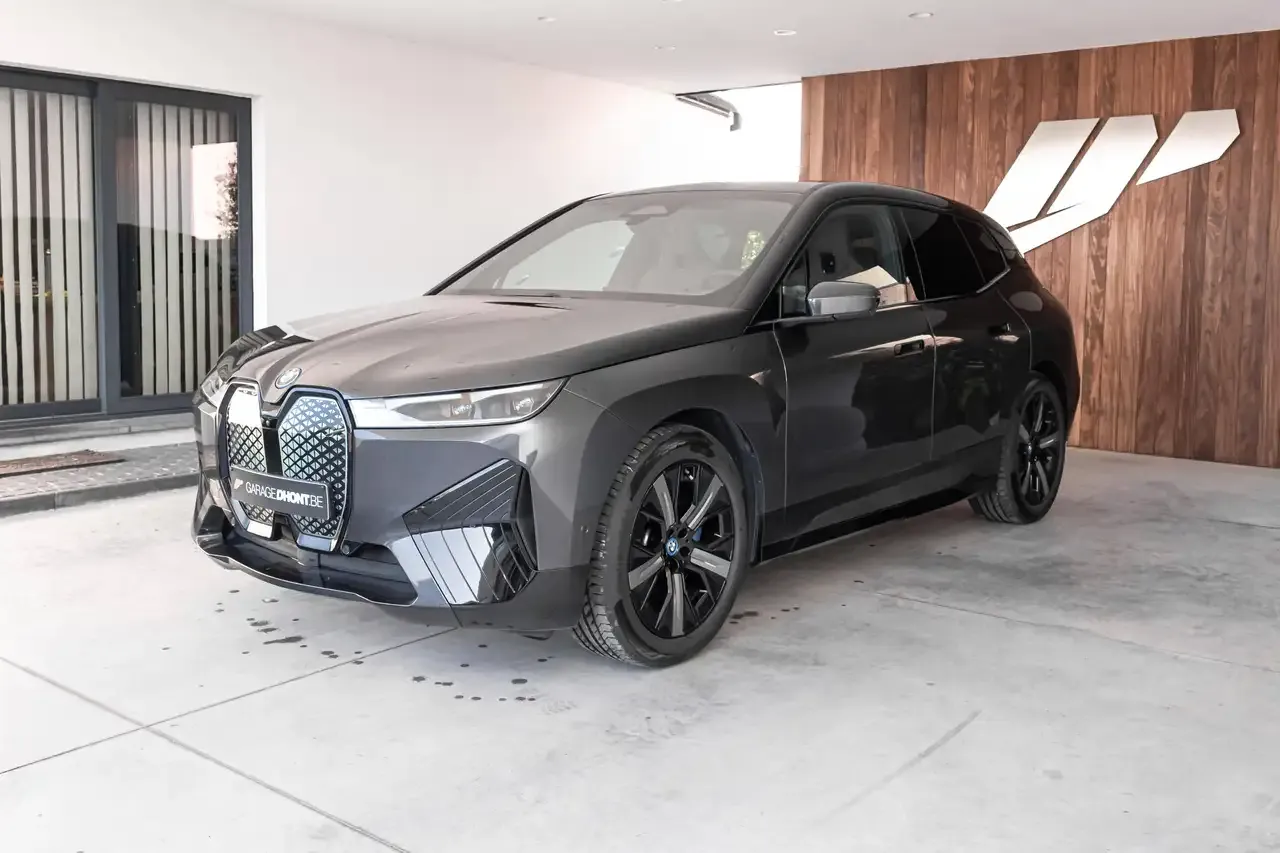 BMW iX - 6