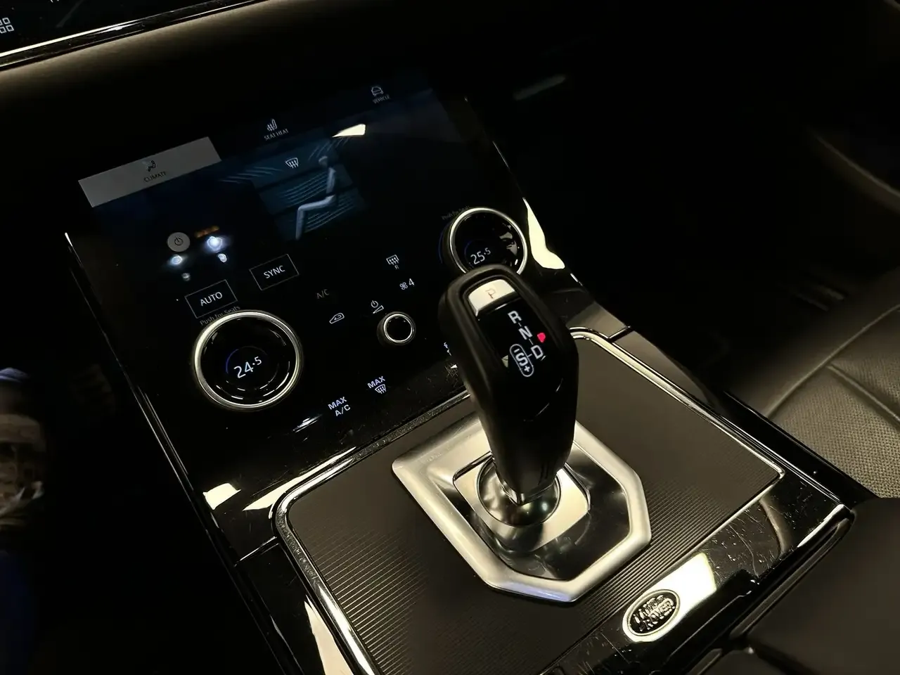 Land Rover Range Rover Evoque - 28