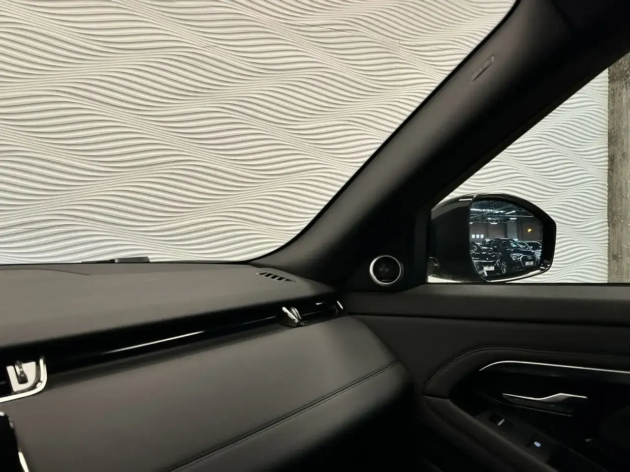 Land Rover Range Rover Evoque - 33