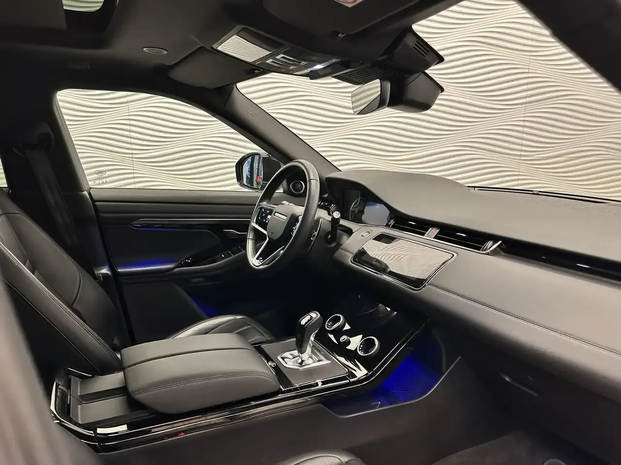 Land Rover Range Rover Evoque - 36
