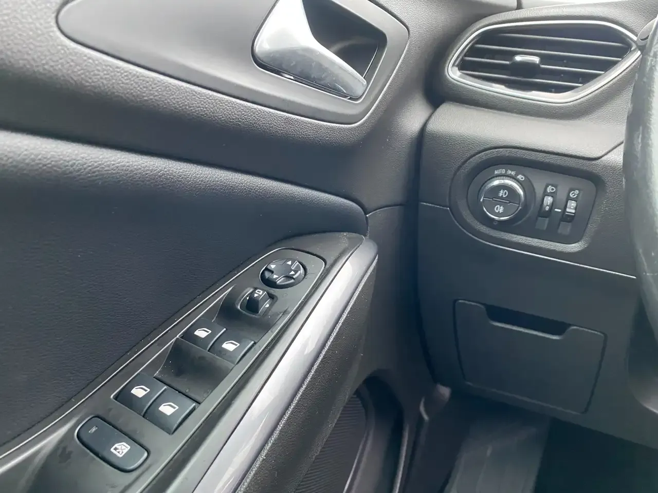 Opel Grandland X - 17