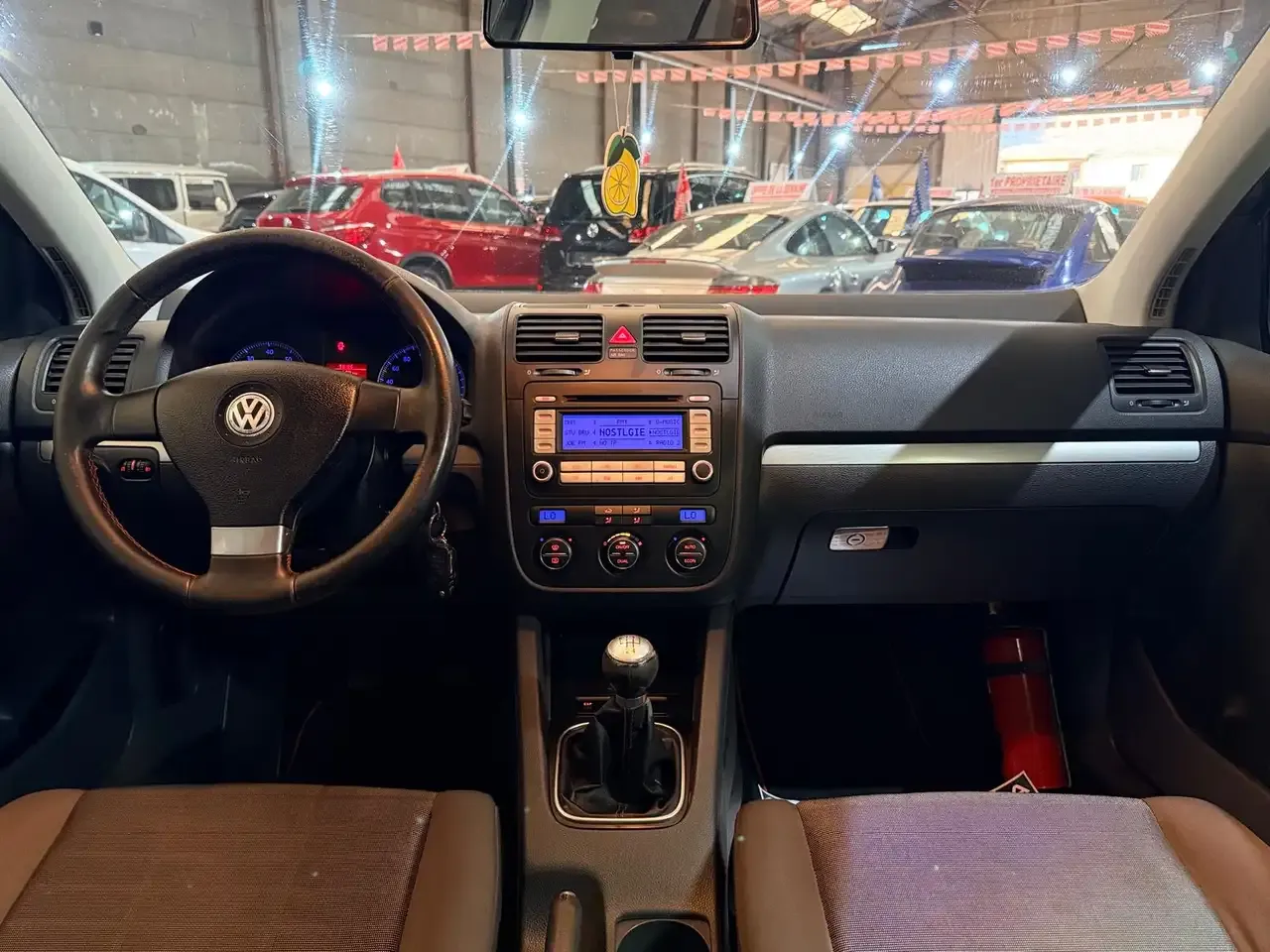 Volkswagen Golf - 20
