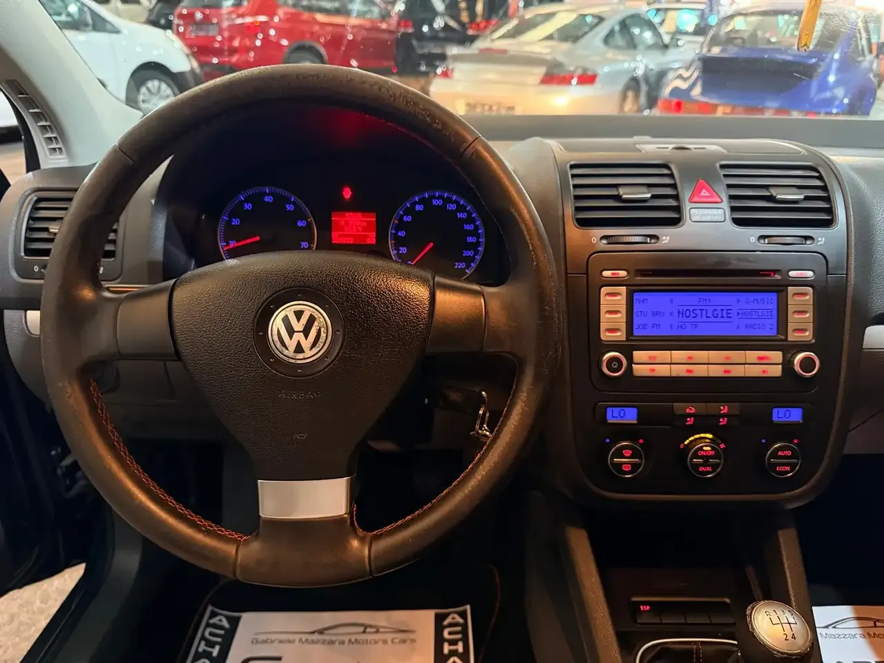 Volkswagen Golf - 23