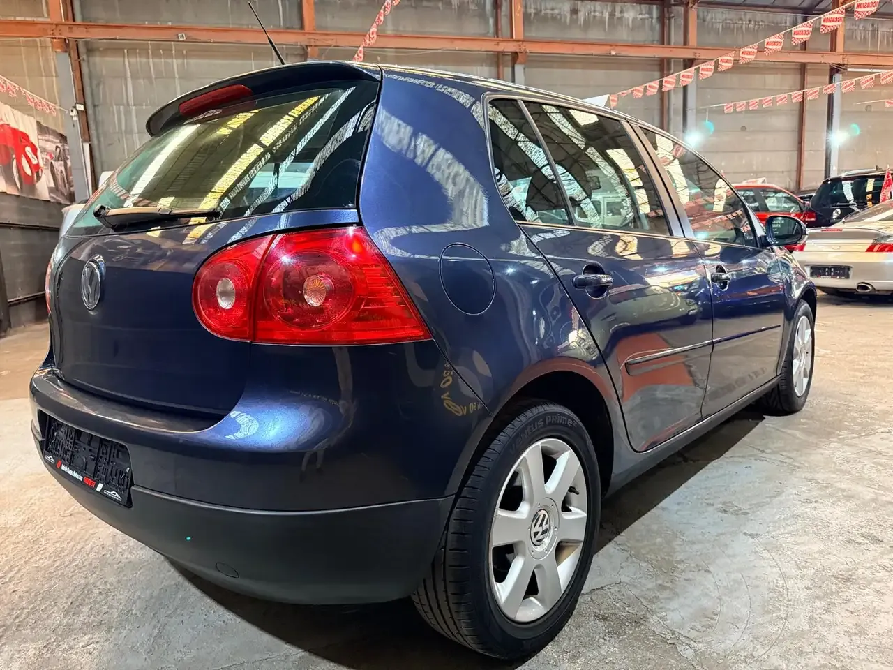 Volkswagen Golf - 5