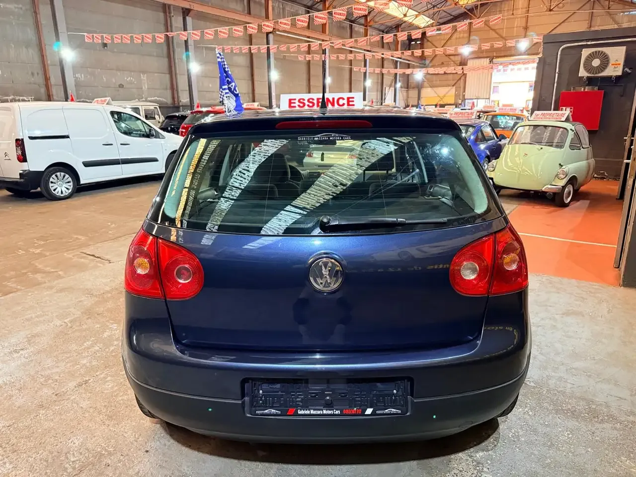 Volkswagen Golf - 6