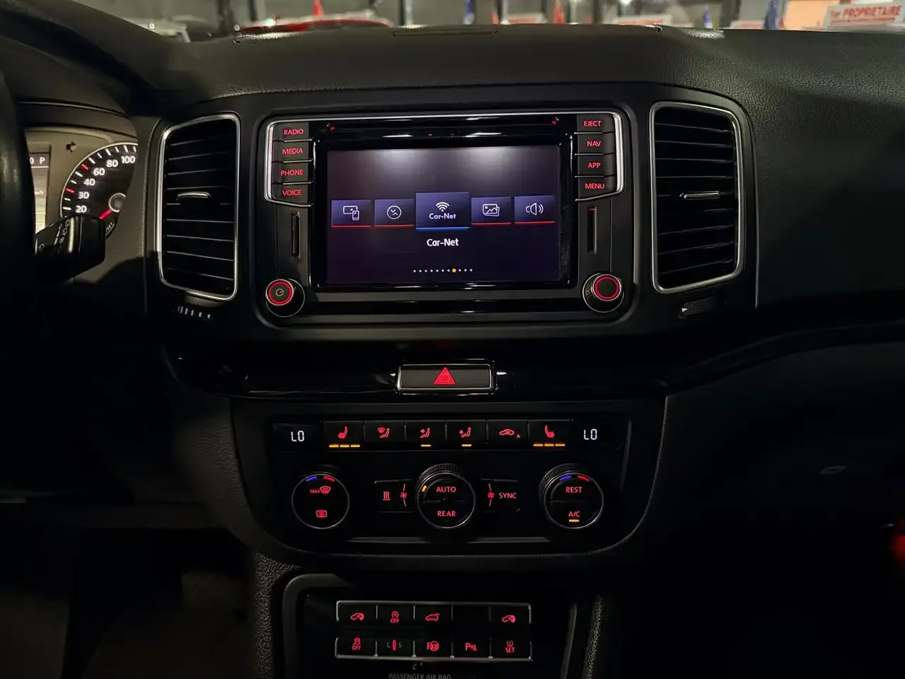Volkswagen Sharan - 20