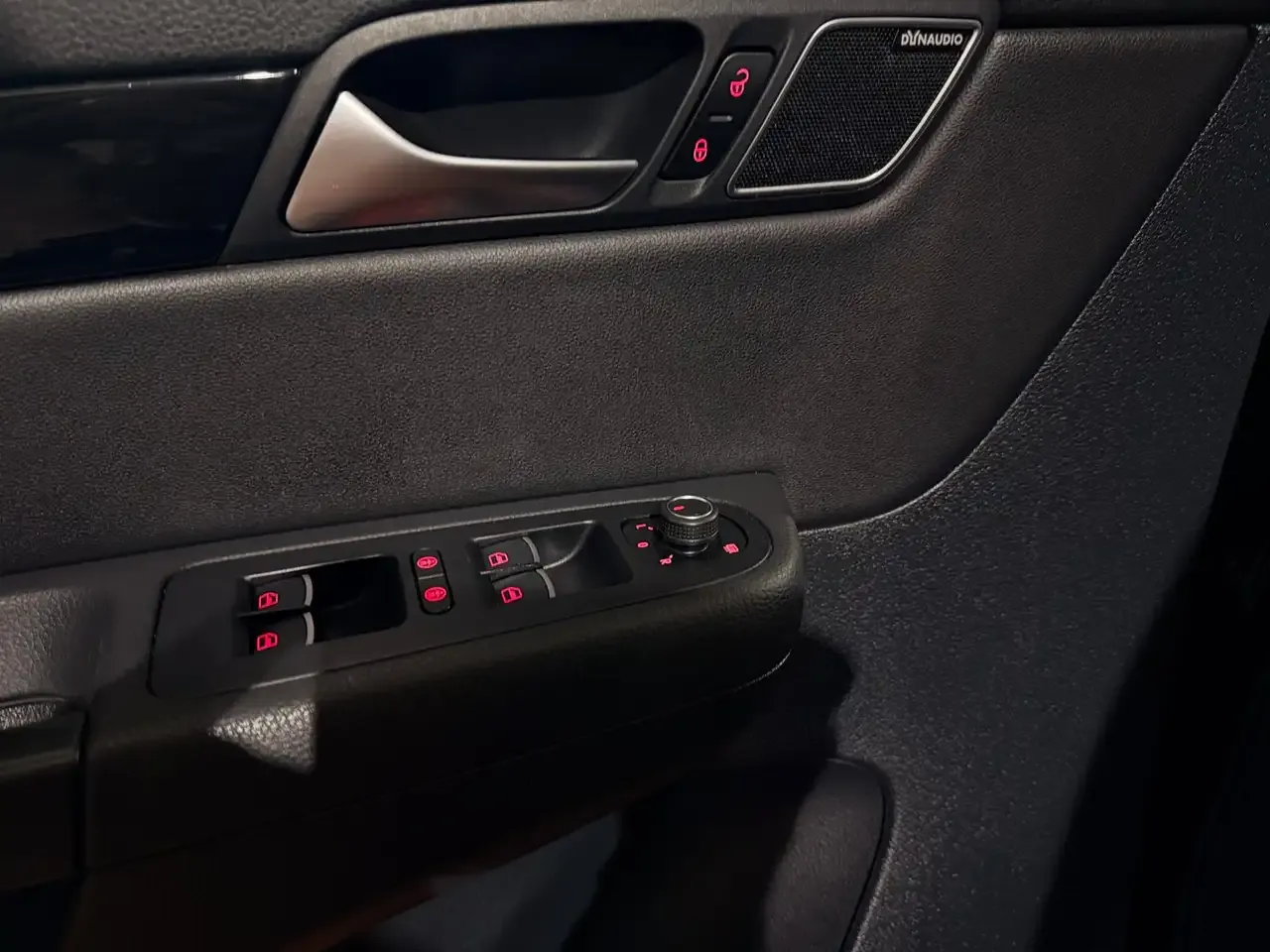 Volkswagen Sharan - 23