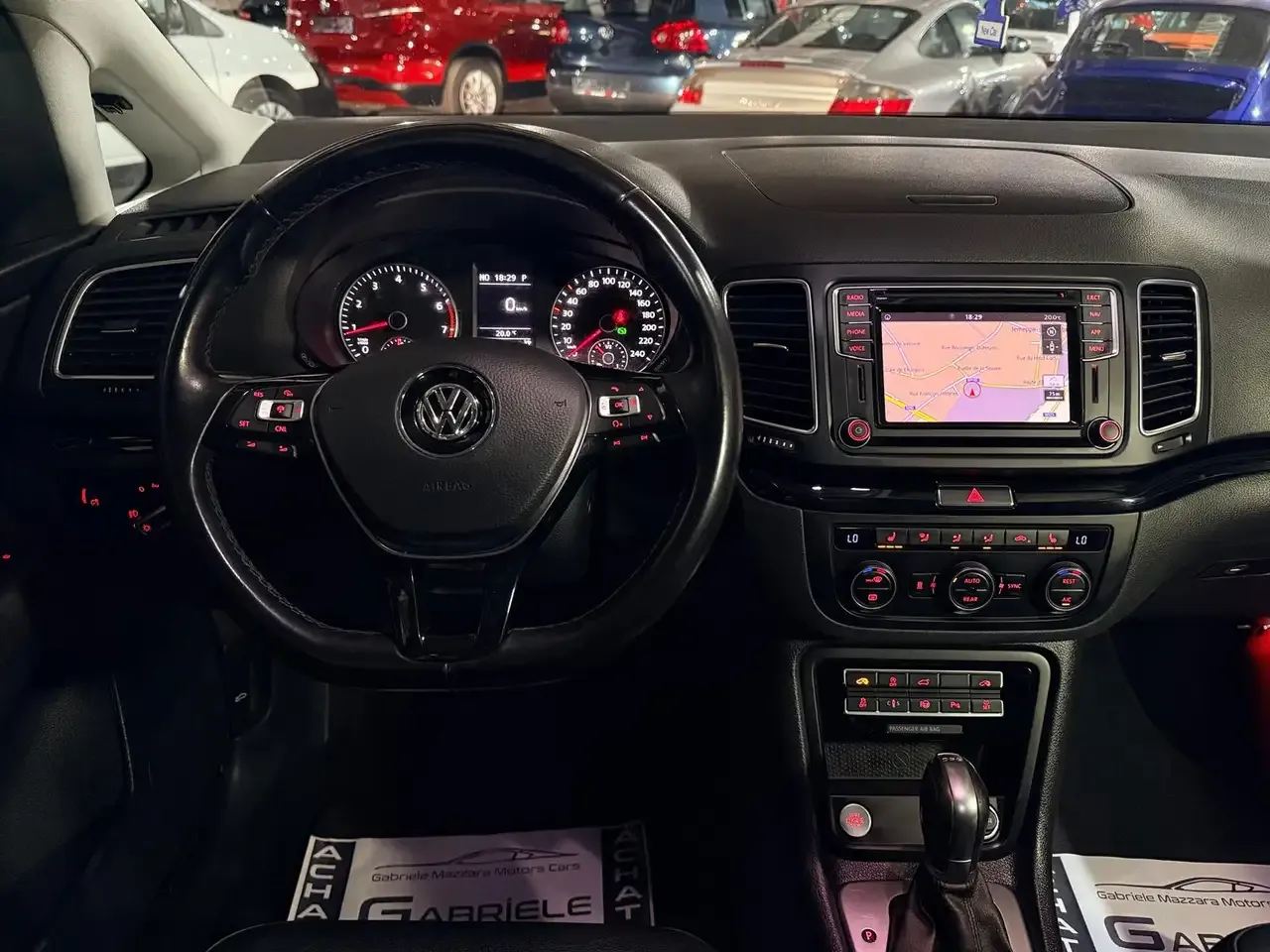 Volkswagen Sharan - 36