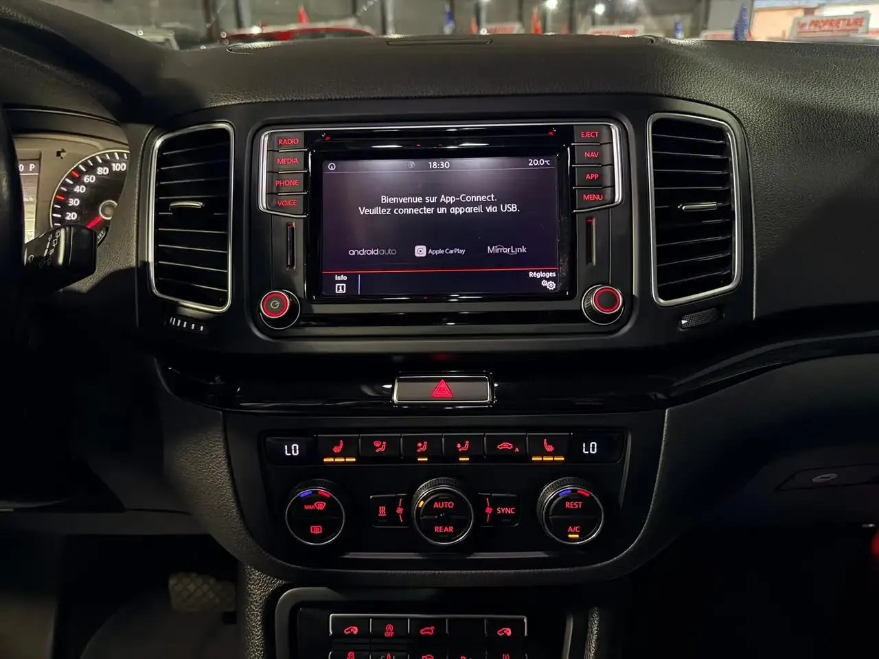 Volkswagen Sharan - 41